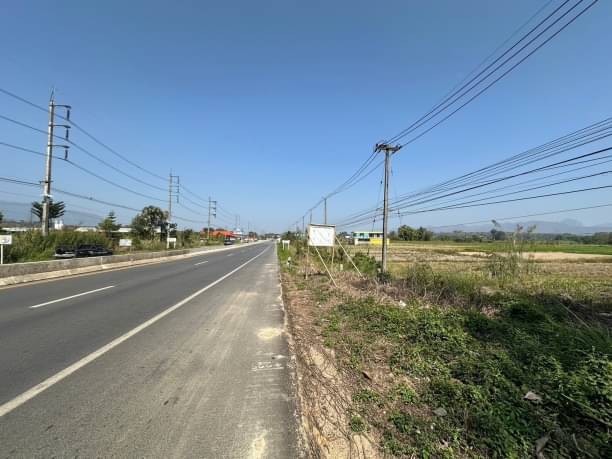 โซนเชียงดาว​ ขายที่ดิน 13.5 ล้าน 5 ไร่ แม่นะ ที่ดินติดถนน วิวสวย​ อากาศ​ดี มองเห็นวิวดอยหลวงเชียงดาว ล้อมรอบด้วยภูเขา ธรรมชาติสวยสุดๆ