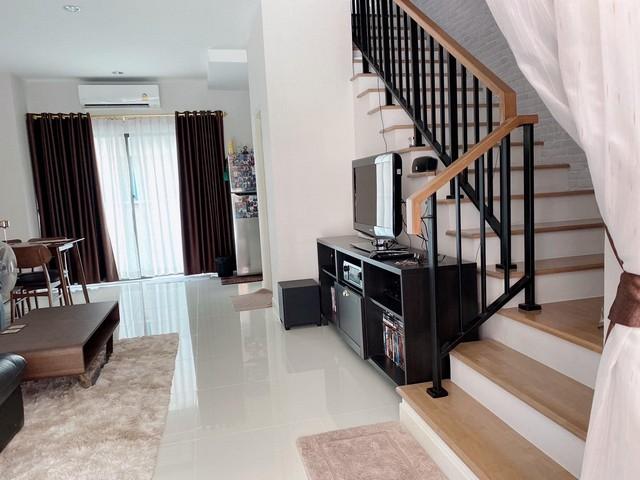 EPL-HS1065 ขายทาวน์โฮม หลังมุม ซอยเสรีไทย 52 บ้านกลางเมืองลาดพร้าว-เสรีไทย เนื้อที่ 18.5 ตร.วา พื้นที่ 152 ตร.เมตร 3ห้องนอน 3ห้องน้ำ