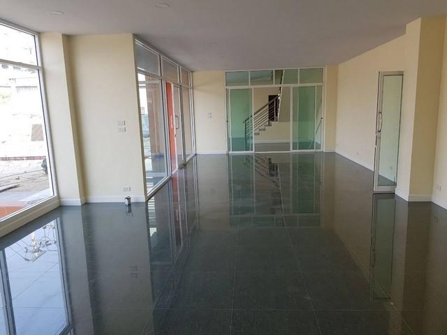 ให้เช่าโรงงาน 1 ไร่กว่า พื้นที่สีม่วง 747 ตารางเมตร แพรกษา สมุทรปราการ ขอ รง.4 ใด้ จด อย.ได้ GMP ได้