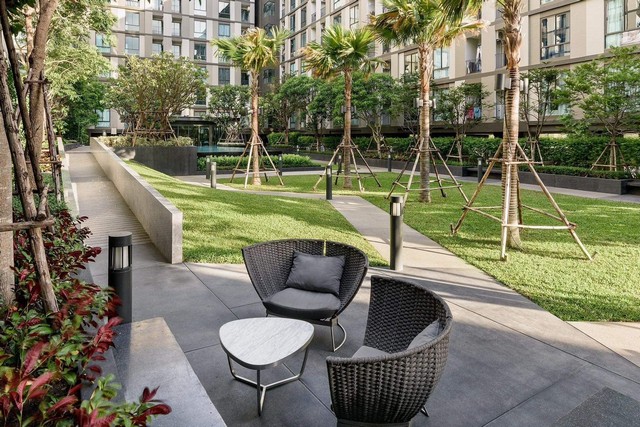 ขาย 1,500,000 บาท พราว คอนโด” ขนาด 27.55ตรมอาคาร A ชั้น 3 วิวถนนหน้าโครงการ———————————————เฟอร์นิเจอร์และเครื่องใช้ไฟฟ้า- เครื่องปรับอากาศ 1 เครื่อง- ทีวี Smart TV - ตู้เย็น - ชั้นวางทีวีแบบ Build in- ตู้เสื้อผ้า- โต๊ะเครื่องสำอางแบบ Build in- เตียงนอน พร้อมที่นอนอย่างดี ขนาด 5 ฟุต- เคาน์เตอร์ครัว พร้อมซิ้งล้างจาน- โซฟา- เครื่องทำน้ำอุ่น - ไมโครเวฟ......................................................ส่วนกลางคอนโด- กล้อง Camera CCTV- 