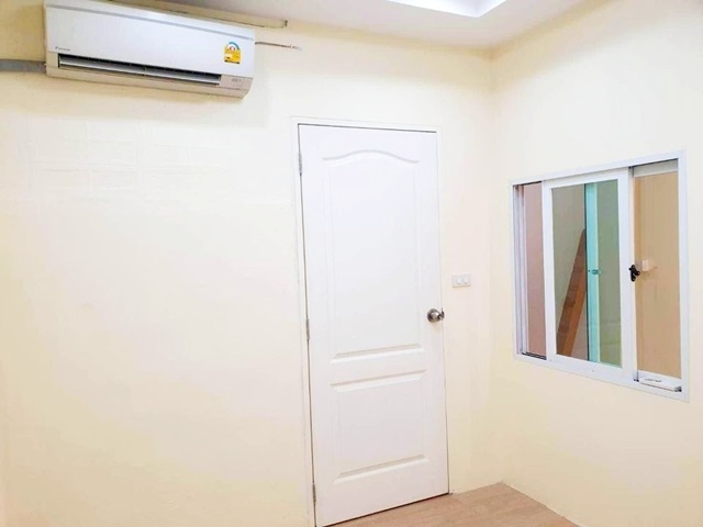 ธูปะเตมีย์  BTSคูคต พหลโยธิน58-64  ให้เช่าอาคารพาณิชย์ 2ชั้น หลังมุม 20ตรว. 150ตรม. ค้าขายได้ติดถนน 3นอน 2น้ำ ตลาดเซฟวันโก JIB Computer