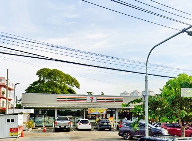 ชุมชนหนาแน่น หลัง หัวหมาก 14-24  ม.รามคำแหง MRT ให้เช่าที่ดินถมแล้ว 3 ไร่ ถมแล้ว แบ่งเช่าไร่ละ ที่ดินสวย บรรยากาศดี