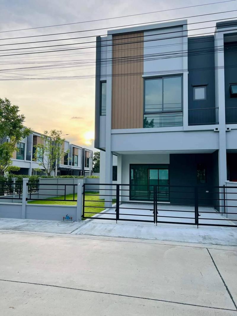 รหัสทรัพย์ R2981 ให้เช่า บ้านแฝด 2ชั้น โครงการ พลีโน่ สุขุมวิท-บางนา 2 บ้านใหม่หน้าสวน