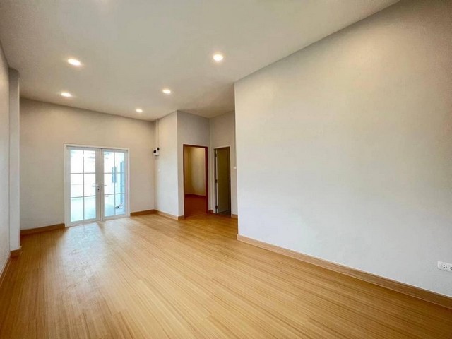 ขายบ้าน รีโนเวท ทาวน์โฮม หลังริม หมู่บ้านปริณดา บ้านสวน ซอย 12