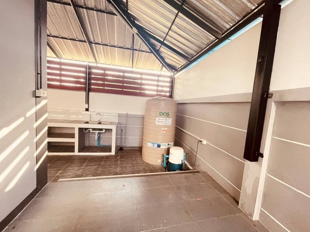 บ้านสวย ทำเลดี วิวแม่น้ำ เหมาะสำหรับอยู่อาศัย อยู่ในชุมชนไม่เปลี่ยว บรรยากาศดี เข้าเมืองง่าย