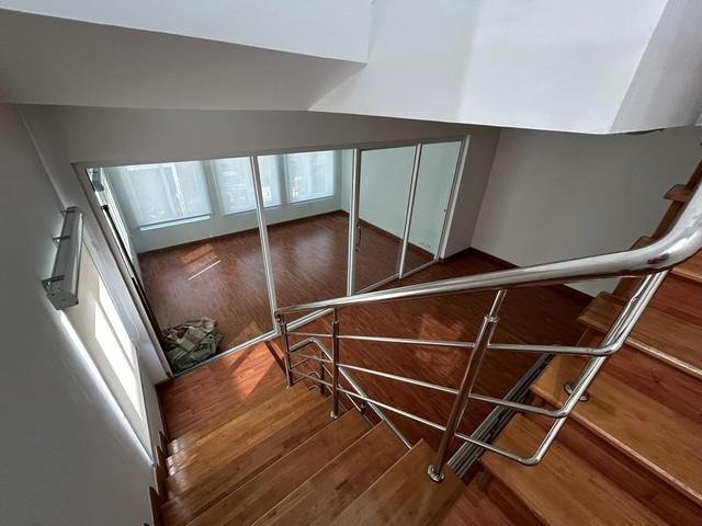 ให้เช่าทาวน์โฮม 3 ขั้น หมู่บ้านลภาวัน 17 ชอยบางรักน้อย