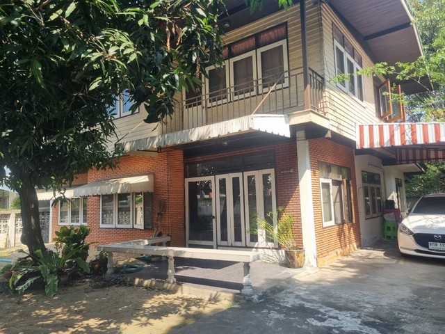 WW484F ขาย ที่ดินพร้อมสิ่งปลูกสร้าง ซอย อุดมสุข56 แยก13 , ที่ดินเขตบางนา