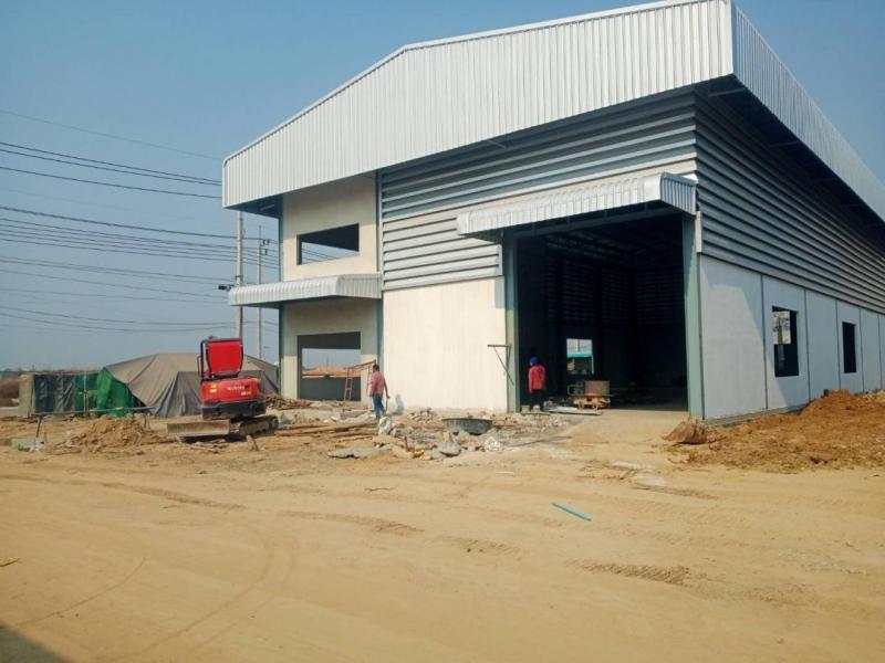 ให้เช่าโรงงานสร้างใหม่ แพรกษาใหม่ เมืองสมุทรปราการ  พื้นที่ใช้สอย ขนาด 500 ตารางเมตร จำนวน 6 หลัง พร้อมสำนักงานออฟฟิศ