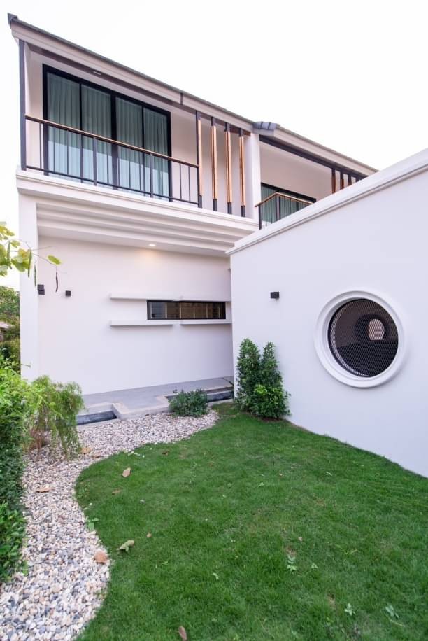 ให้เช่า 70,000 บาท/เดือน 80 ตรว. 3​ นอน​ 4 น้ำ #บ้านโมเดิร์น​ 2 ชั้น #ใกล้สนามบิน​ #บิ๊กซีแม่เหียะ