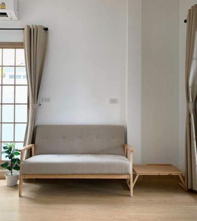 บ้านสไตล์มินิมอลมูจิ ทำเลดีมาก ใกล้ห้างเซ็นทรัลเฟสฯ 5 นาที อยู่กลางเมืองเชียงใหม่ เดินทางสะดวกสบาย