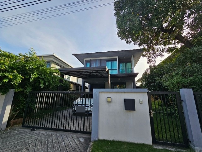  svs266  ให้เช่า บ้านเดี่ยว บุราสิริวงแหวน อ่อนนุช Burasiri Wongwaen-Onnuch ซอยกิ่งแก้ว 25/1ที่อยู่ ถ. คู่ขนานวงแหวนกาญจนาภิเษก ซอยกาญจนาภิเษก39 (เจโม) สามารถทะลุออกกิ่งแก้ว 25/1โรงพยาบาลจุฬารัตน์ 9 ได้- บ้านเดี่ยวสไตล์รีสอร์ท หันหน้าทิศเหนือ- ต่อเติมหลังคาหน้าบานและ ห้องพักผ่อน-3ห้องนอน 2 ห้องน้ำ 1ห้องรับแขก 1ห้องรับประทานอาหาร 1ครัวไทย 1 ห้องเก็บของ-ที่จอดรถ 2คัน-พื้นที่ใช้สอย 118 ตรม.-ที่