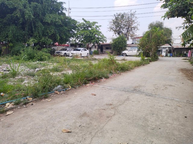 ที่ดินเปล่าถมแล้ว ซอยรังสิต-นครนายก 27 ถนน รังสิต-นครนายก  ตำบลประชาธิปัตย์ อำเภอธัญบุรี จังหวัดปทุมธานี