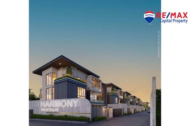 พูลวิลล่าหรู 3 ชั้น พร้อมลิฟท์ส่วนตัว