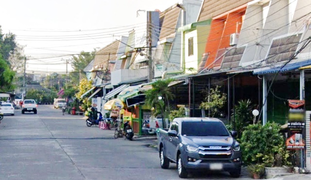 BTSสะพานใหม่ ให้เช่าทาวเฮ้าส์ 2 ชั้น 21ตรว. 181ตรม.ตลาดยิ่งเจริญ  เทพรักษ์ เฟอร์บางส่วน 3นอน 2น้ำ 2จอดรถ 2แอร์  สายหยุด 