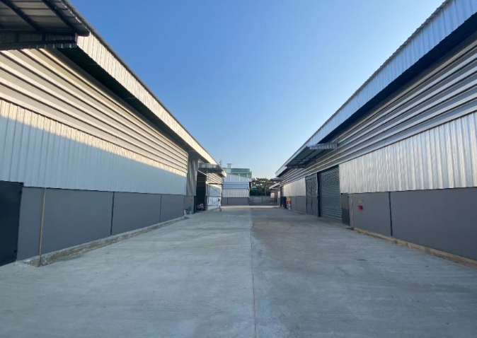 ให้เช่าโกดัง300 ตรม ถนนเอกชัย บางบอน4 ห่างจากถนนกาญจนาภิเษก 5 