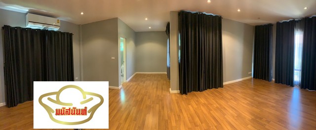 มบ.คาซ่าพรีเมี่ยม (ราชพฤกษ์-แจ้งวัฒนะ) บ้านเดี่ยว 4 ห้องนอน ทำเลดี สะดวก พร้อมอยู่  ใกล้รถไฟฟ้าสายสีม่วง  โรบินสัน ราชพฤกษ์  เด่นหล้าราคา 8.5 ล้าน (ค่าธรรมเนียมในการโอนฝ่ายละครึ่ง)เนื้อที่ : 70.6  ตร.วพื้นที่ใช้สอย: 198 ตร.มโครงการ : คาซ่าพรีเมี่ยม ราชพฤกษ์-แจ้งวัฒนะCasa Premium Ratchapruek-Chaengwattana ที่ตั้ง : 59/223  ซอย 13  ต.คลองข่อย อ.ปากเกร็ด จ.นนทบุรี 11120รายละเอียดทั้งหมด : 4 ห้องนอน : 3 ห้องน้ำ : 1 ห้องค