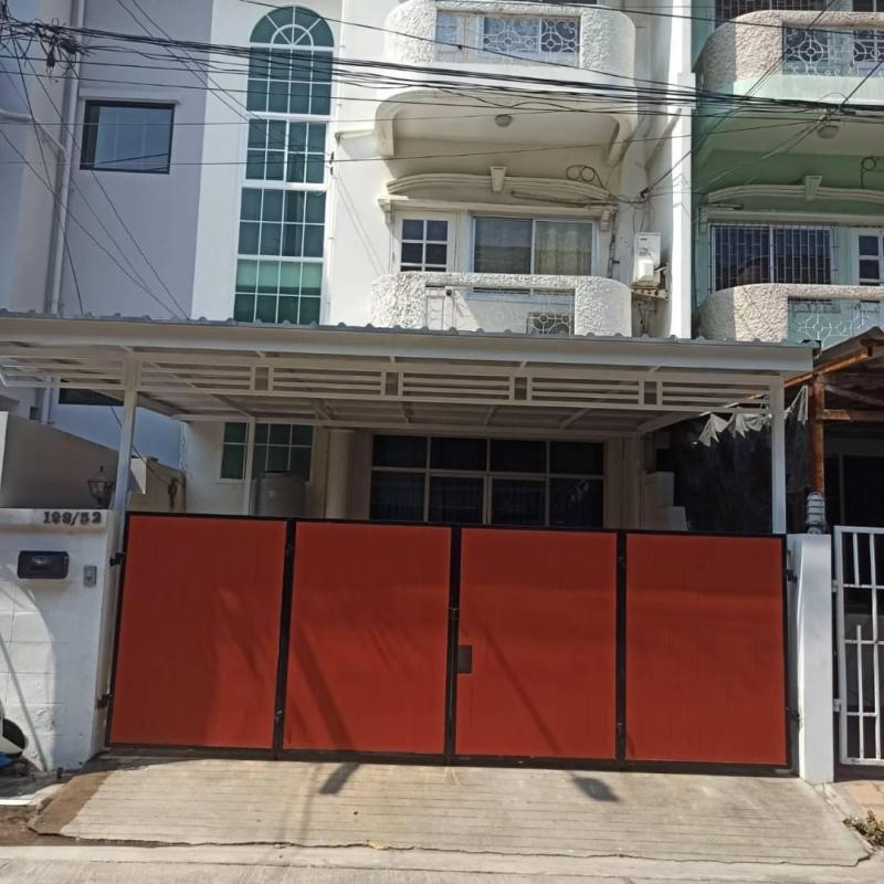 ให้เช่าทาวน์โฮม3ชั้น 32 ตรว. ลาดพร้าว 84 ประดิษฐ์มนูธรรม5ใกล้MRTลาดพร้าว71