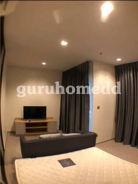 ghd000185R ให้เช่า ไลฟ์ อโศก - พระราม 9 ห้องstudio ขนาด 28 ตรม 1นอน 1น้ำ เฟอร์นิเจอร์ครบ พร้อมเข้าอยู่