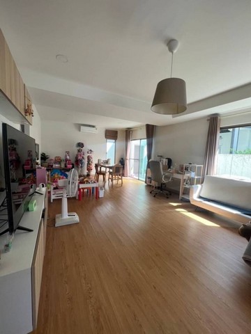 ขายทาวน์โฮม สไตล์บ้านเดี่ยว  หมู่บ้านแกรนด์ วัลเลย์ เลี่ยงหนองมน บางแสน