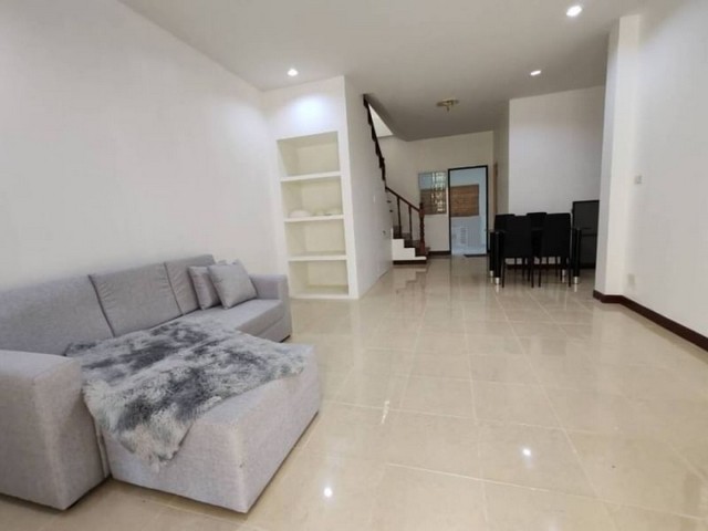 ขายบ้านแฝด หมู่บ้าน ทาลานา ห้วยกะปิ ซอยห้วยกะปิ17 (สารพัดช่าง)