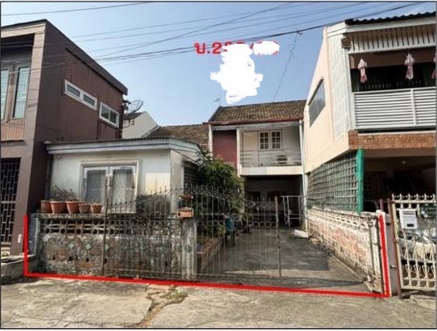 ขายทาวน์เฮ้าส์ 2 ชั้นทำเลดีใจ กลางเชียงใหม่  เนื้อที่ 35.5 ตารางวา 