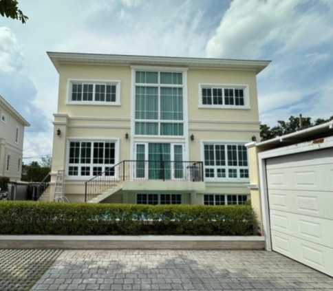 ขาย บ้านเดี่ยว ใกล้สนามบินเชียงใหม่ โครงการ The tiara koolpuntville 9 เนื้อที่ 141 ตรว พร้อมสระว่ายน้ำ  มี 5นอน 7 น้ำ