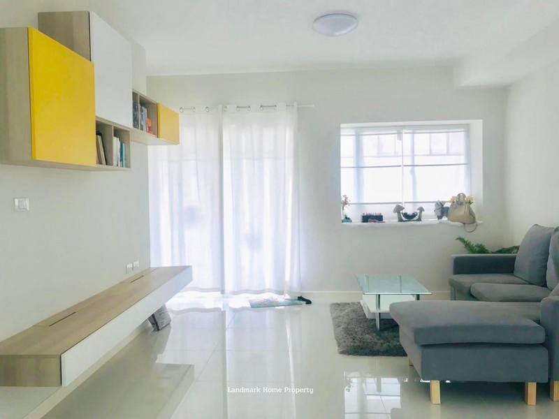 LM24-0009 ขายทาวน์เฮ้าส์ 2 ชั้น อินดี้ รังสิต คลอง 2 พื้นที่ 21.4 ตรว 3นอน 3น้ำ ทำเลดี อยู่ถนนเมน