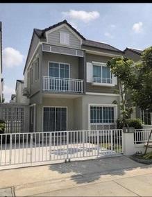 ให้เช่าทาวน์โฮม 2 ชั้น  ถ.บางนาตราด กม.10 หมู่บ้านเดอะวิลเลจ 3 บางนา-วงแหวน 3 ห้องนอน 2 ห้องน้ำ เนื้อที่ 28 ตรว.พื้นที่ใช้สอย 134 ตรม. 