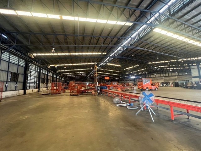 ให้เช่าโกดัง  ย่าน บางขุนเทียน บางกระดี่ แสมดำ พื้นที่ใช้สอย 15,000 ตารางเมตร มีใบรง.4