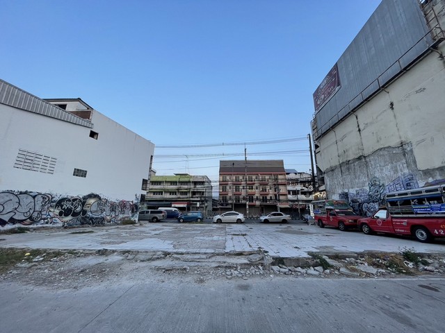 ที่ดินสวยทำเลดี ตลาดหนองมน ติดถนนสุมุมวิท ห่างจากแยกบางแสน 300 เมตร