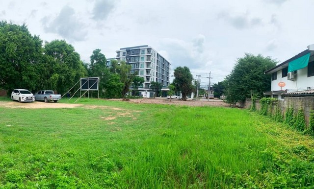 ที่ดินเปล่าถูกกว่าราคาตลาด ทำเลทอง กลางเมืองเชียงใหม่ เจ็ดยอด-ข่วงสิงห์ ใกล้คอนโด หมู่บ้าน สิ่งอำนวยความสะดวก ใกล้ห้างสรรพสินค้า