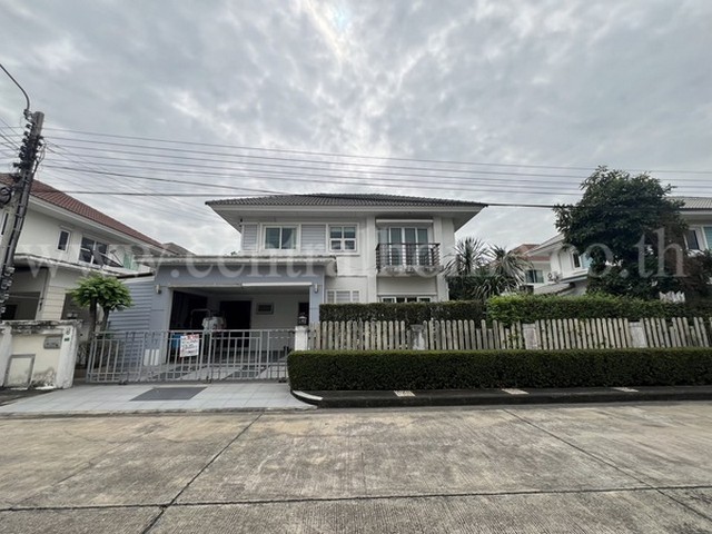 รหัสทรัพย์  4926บ้านเดี่ยว หมู่บ้าน เพอร์เฟค พาร์ค พระราม 5 - บางใหญ่ที่ตั้ง : ตำบล บางแม่นาง อำเภอบางใหญ่ นนทบุรี 11140รายละเอียดทรัพย์- บ้านเดี่ยว 2 ชั้น, เนื้อที่ 58.5 ตร.ว., พื้นที่ใช้สอย 180 ตร.ม.- 3 ห้องนอน, 2 ห้องน้ำ, 1 ห้องรับแขก, 1 ห้องครัว,  3 ที่จอดรถ- ปั้มน้ำ แท้งก์น้ำ เหล็กดัด มุ้งลวด เครื่องทำน้ำอุ่น วอลล์เปเปอร์ พร้อม- พื้นชั้นล่าง แกรนิตโต้ พื้นชั้นบน ลามิเนต- ที่จอดรถมีกา