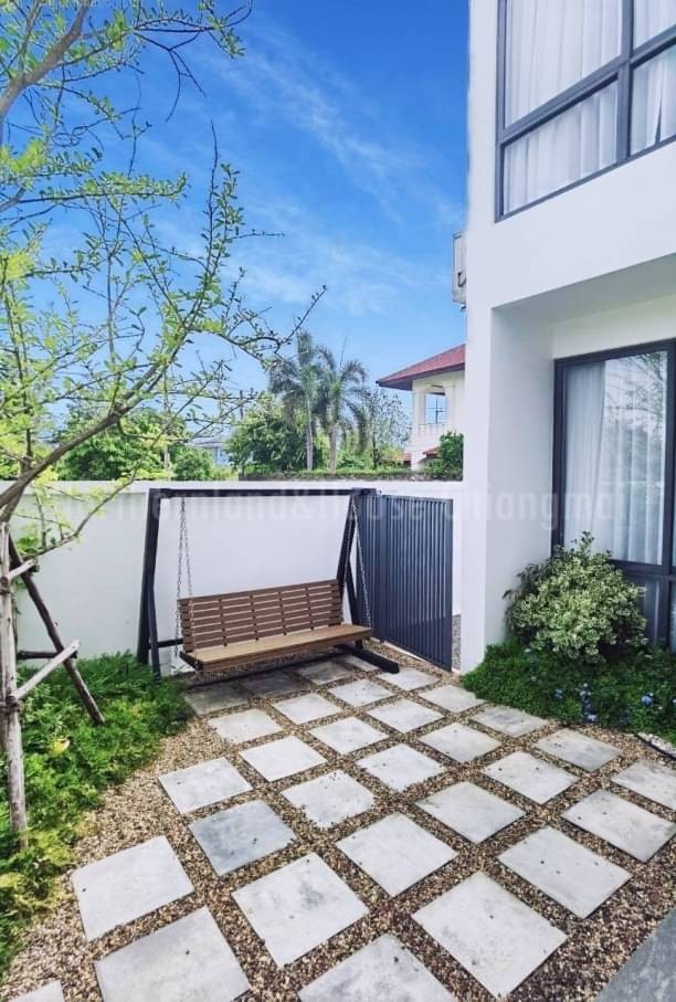 ให้เช่า 130,000 บาท/เดือน พูลวิลล่า 2 ชั้น 100 ตรว. สไตล์โมเดิร์นมินิมอล หนองควาย หางดง เฟอร์นิเจอร์ครบ พร้อมเข้าอยู่