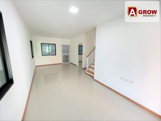 ม.เจทาวน์ ซิตี้  สุขุมวิท-แพรกษา หลังมุม รีโนเวทใหม่พร้อมอยู่