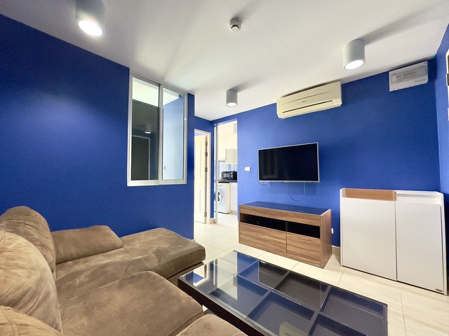 ให้เช่าด่วน ชาโตว์ อิน ทาวน์ เมเจอร์รัชโยธิน 2 ชั้น 8  29 ตร.ม ใกล้  BTS รัชโยธิน ห่างจากปากซอยเพียง 500 เมตร    ทำเลโครงการ : https://goo.gl/maps/6xUxvtL7YpcDc5Hy9 เนือที่ดิน 29 ตร.ม 1 นอน 1 น้ำ 1 ที่จอดรถ    สิ่งอำนวยความสะดวก สวนหย่อม, สระว่ายน้ำ, เจ้าหน้าที่รักษาความปลอดภัย, กล้องวงจรปิด, ประตู Key Card, ที่จอดรถยนต์ หรือมอเตอร์ไซด์ 1 คัน การเดินทาง- BTS รัชโยธิน (ประมาณ 750 เมตร)- MRT พหลโยธิน- เมเจอร์ รัชโยธิน, เซ็นทร