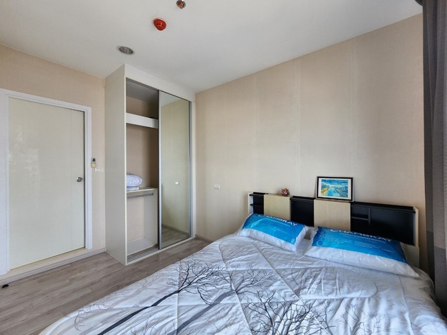 0100 ให้เช่า plum condo central station2 ติดเซ็นทรัลเวสเกตที่ตั้ง: ติดเซ็นทรัลเวสต์เกต ริมถนนรัตนาธิเบศร์ ใกล้ MRT ตลาดบางใหญ่ MRT สามแยกบางใหญ่ขนาด: 24 ตรม. 1 ห้องนอน 1 ห้องน้ำชั้น 12สนใจชมทรัพย์ /สอบถามCALL : 0615659566LINE : @differthailand (ซื้อ,เช่า)LINE : @differestate (ฝากขาย ,ฝากเช่า)Differestate.com----------------DIFFER ESTATE CO.,LTD.เป็นบริษัทจดทะเบียนถูกต้องตามกฎหมายให้บริการรับฝากขาย เช่า ซื้อ อสังหาริมทรัพย์ ทุกชนิด>คอนโดใหม่ที่ใกล้ central westgate ที่ส