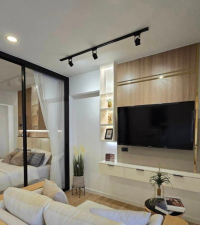 ติดต่อ หลิน 088 598 6998 Line ID: positive.agข า ย 1.69 ล้านบาท* ฟรีโอนเรือนคำ ทาวเวอร์ คอนโด (ใจกลางนิมมาน ซอย12 ) ห้องสวย เฟอร์ครบ ตกแต่งสไตล์ Modern Art .• พื้นที่ใช้สอย 34ตรม • ชั้น 3• 1 ห้องนอน 1 ห้องน้ำ • 1 ห้องนั่งเล่น ห้องครัว• ฟรี! เฟอร์นิเจอร์-เครื่องใช้ไฟฟ้า.ใกล้แหล่งช๊อปปิ้ง ร้านอาหาร ร้านกาแฟ แหล่งท่องเที่ยว..- เด่นๆใจกลางนิมมาน ซอย12ที่จอดรถเยอะนิติบุคคลดูแลอาคารดีมากสะอาดปลอดภัยมี รปภ+ก