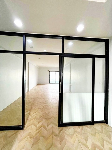 ทำเลดี  ให้เช่าโฮมออฟฟิศ 4 ชั้นโกดัง 26ตรว.เซ็นทรัล ลาดพร้าว รัชดา15-19 234ตรม. 4นอน 3 น้ำ ใหญ่มาก! MRTลาดพร้าว   วิภาวดีรังสิต16-20