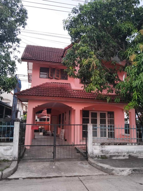 ถูกที่สุด บ้านที่หันหน้าไม่ชนใคร  65 ตรว.ไม่เคยอยู่ ให้เช่าบ้านเดี่ยวใหญ่ MRTสุวินทวงศ์ ต้นๆ  บิ๊กซี ร่มเกล้าต้นๆ 