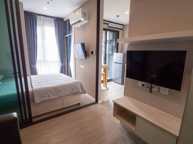 ขายคอนโด JW Station รามอินทรา ติดรถไฟฟ้าสีชมพู#รายละเอียดฟรีโอน Jw Station รามอินทรา ติดรถไฟฟ้าสีชมพูเลยจ๊ะ สถานีเศรษฐบุตรบำเพ็ญใกล้แฟชั่นไอส์แลนด์ ตลาดมีนบุรี อยู่ชั้น 16 เห็นวิวรถไฟขนาด 25 ตรม. 1ห้องนอน 1ห้องน้ำฟรีเฟอร์ /เครื่องใช้ไฟฟ้า ส่วนกลาง สระว่ายน้ำ/ฟิตเนส/สวนหย่อมมีที่จอดรถด้วยนะปล่อย 2.2 ล้านจ๊ะ0885676443 id line: pukky6332