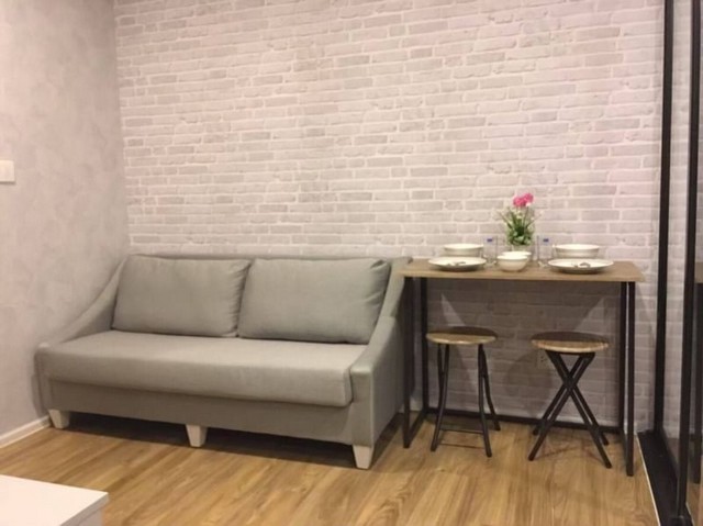 TEL :088-559 5199 คุณเอLine: https://line.me/ti/p/C0eGe0whLXให้เช่า เคนซิงตัน แหลมฉบัง-ศรีราชาชั้น 7  วิวสระว่ายน้ำ ขนาด 25 ตรม.1 ห้องนอน 1 ห้องน้ำพร้อมเฟอร์นิเจอร์และเครื่องใช้ไฟฟ้าครบครันสิ่งอำนวยความสะดวกสระว่ายน้ำ  ฟิตเนสระบบ Key Card เข้า-ออกกล้องวงจรปิด  และรปภ รักษาความปลอดภัย 24 ชม.ที่จอดรถสถานที่ใกล้เคียงม. เกษตร วิทยาเขต ศรีราชานิคมอุตสาหกรรมแหลมฉบังโรงพยาบาลวิภาราม แหลมฉบังHabour MallMakro แหลมฉบ