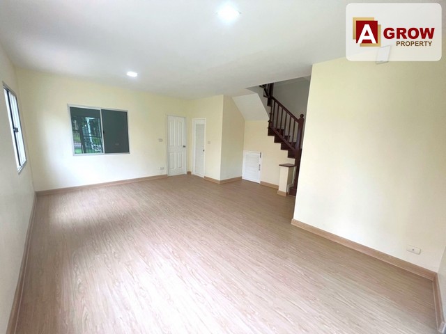 ม.เดอะคอนเนค2  หลังมุม ถนนบางนา-ตราด กม.10   รีโนเวทใหม่พร้อมอยู่ เดินทางสะดวก