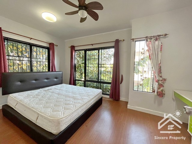 ขายทาวน์โฮม โมดิ วิลล่า บางนา หลังมุม มีพื้นที่ข้างบ้านกว้างมาก อากาศโปร่ง รับลมตลอดปี