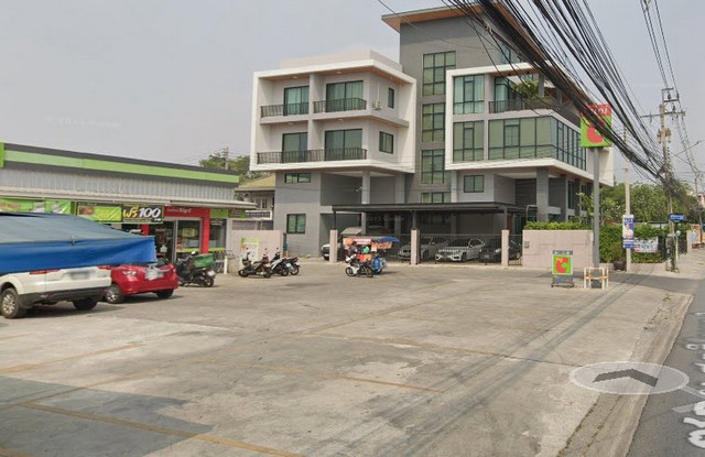 สนใจติดต่อ: โดม รัชดา โทร: 065-586-9872ไลน์ไอดี: giantmw หรือ @yem0202n.ชื่อโครงการ: ขายที่ดิน+สิ่งปลูกสร้าง (บางส่วน) เนื้อที่ 339 ตร.ว. เหมาะสำหรับใช้ทำเป็น Apartment, Condominium และประกอบธุรกิจกิจการต่าง ๆ (อยู่ใกล้ชุมชน).ทำเลที่ตั้ง: ตรงข้ามถนนสตรีวิทยา 2 ซอย 22 แขวงลาดพร้าว เขตลาดพร้าว กรุงเทพมหานคร.ความกว้างถนน: 10 เมตร (อยู่ห่างถนนโชคชัย 4 ประมาณ 350 เมตร).ราคาเสนอขาย: ทั้งหมด 74,580,000 บาท (ประมาณ 220,000 บาท/ตร.