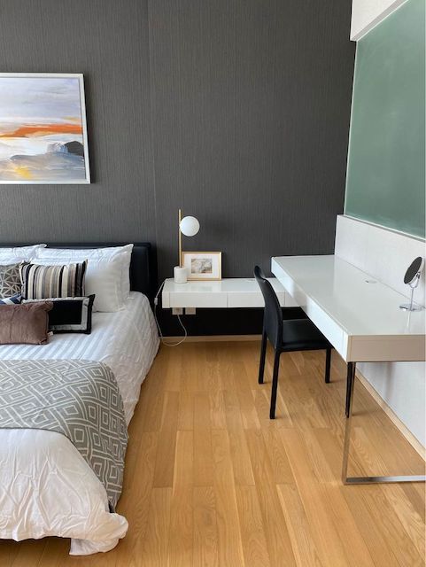 Siri at Sukhumvit spacious nice clean 30th floor BTS Thonglor