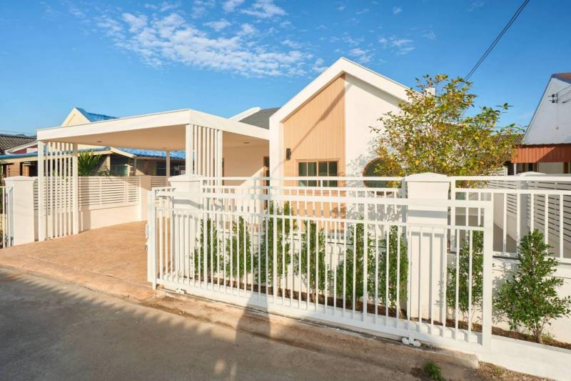 ขายบ้านเดี่ยว สไตล์ muji ในหมู่บ้านแกรนด์วิวเชียงใหม่ LH-SW000730