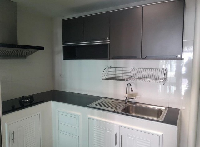 ขายทาวน์เฮ้าส์ ค่าซ่า ซิตี้ วัชรพล-เพิ่มสิน 2 PSC00228