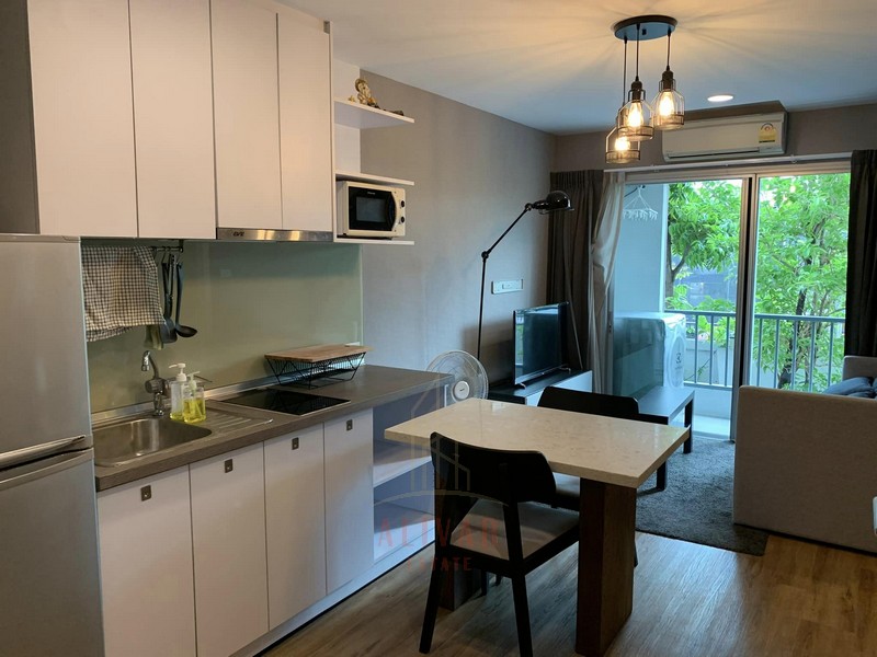 SH020024 ขายคอนโด Whizdom @Punnawithi ตกแต่งใหม่พร้อมอยู่ ใกล้ BTS ปุณณวิถี เพียง 400 เมตรขายเพียง 2.49 ล.บ.- ค่าโอนและภาษี คนละครึ่งรายละเอียด- ห้องขนาด 36.34 ตร.ม. - 1 ห้องนอน 1 ห้องน้ำ - ชั้น 2 อาคาร A*เครื่องใช้ไฟฟ้าภายในห้อง -TV- เครื่องปรับอากาศ / ตู้เย็น- ไมโครเวฟ / เตาไฟฟ้า / เครื่องทำน้ำอุ่นสิ่งอำนวยความสะดวก- ห้องสมุด / สระว่ายน้ำ / ฟิตเนส / พื้นที่สีเขียว-Multipurpose Room-Wi-Fi พื้นที่ส่วนกลาง-Shutter Busสถานที่ใกล