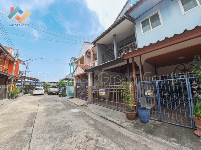 ทาวน์เฮ้าส์ พิพรพงษ์ 3 ซอย วิภาวดีรังสิต 84 ดอนเมือง ติดถนนวิภาวดี