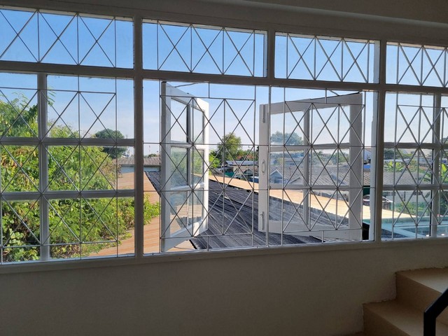 ตึก - 2นอน พท. 0 Rai 0 Ngan 14 sq.wa 5000 THB ใกล้กับ - ทำเลดี -